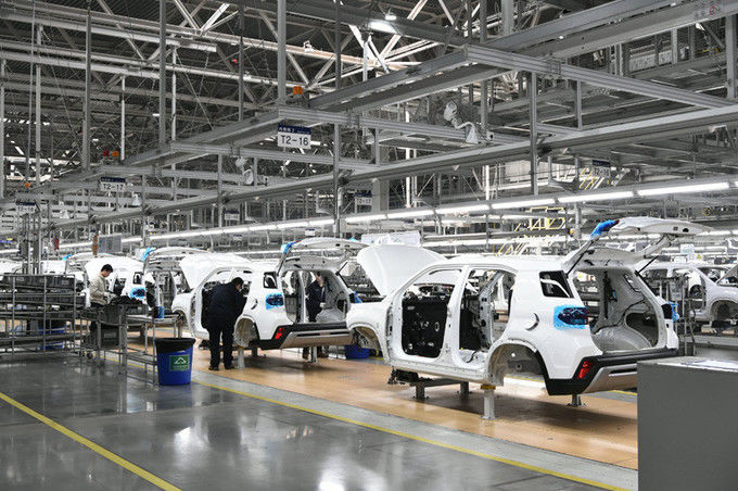 Shaanxi Xianghelixin Automobile Sales Service Co., Ltd. dây chuyền sản xuất của nhà sản xuất